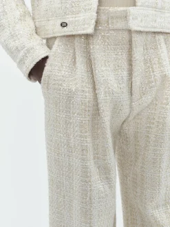 AMIRI Pants<SEQUIN BOUCLE DOUBLE PLEATED PANT Alabaster